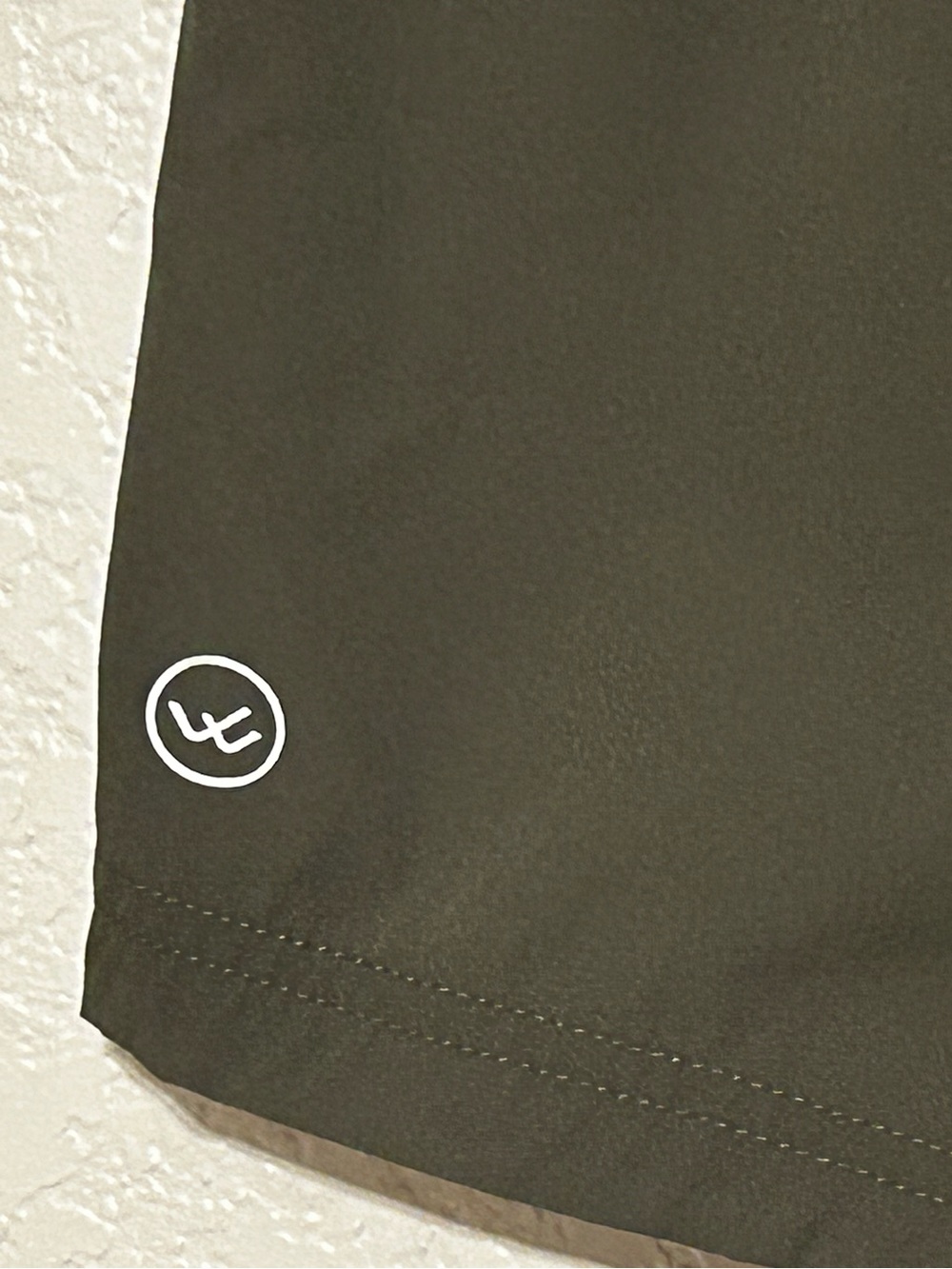 WOWIE Olive Green Swim Trunks Men’s Medium, Magnetic Side Pockets - Picture 6 of 9